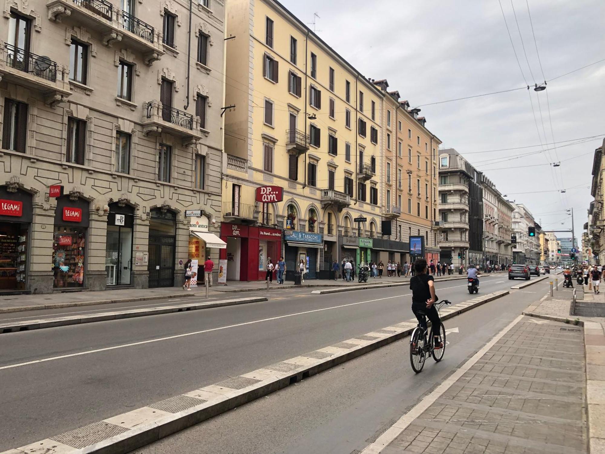 Appartamento Mansarda Di Nolo-Mm Pasteur-Red Line Milano Esterno foto